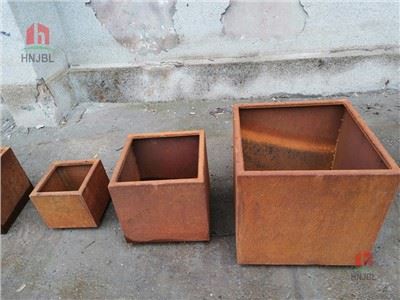 Blwch Plannu Tir Dur Rusty Corten