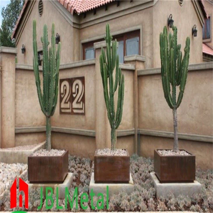 Medium Flower Pot