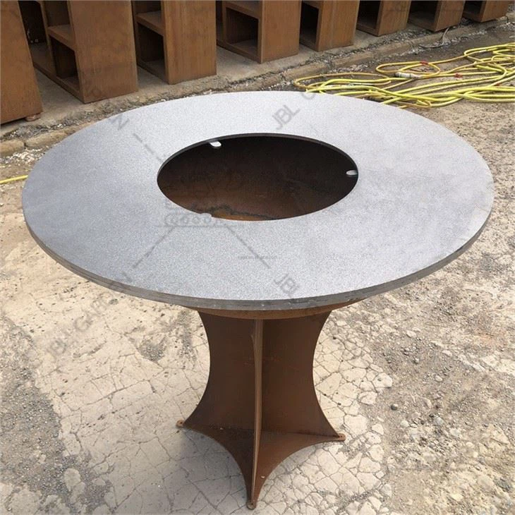 Outdoor Kitchen With Charcoal Bbq