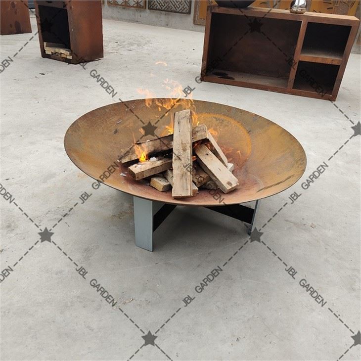 Outdoor Rust & Stainless Steel Fire Pit