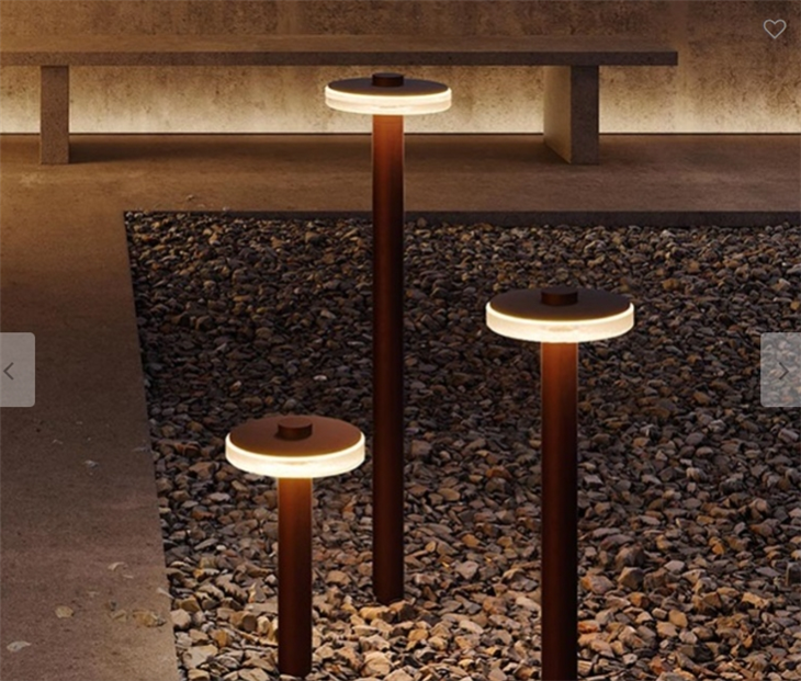 Corten Lamp