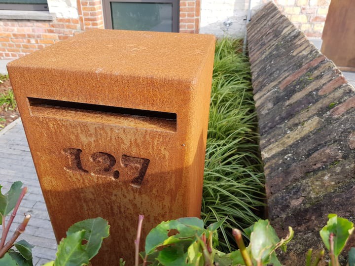 Blwch Post Defnydd Gardd