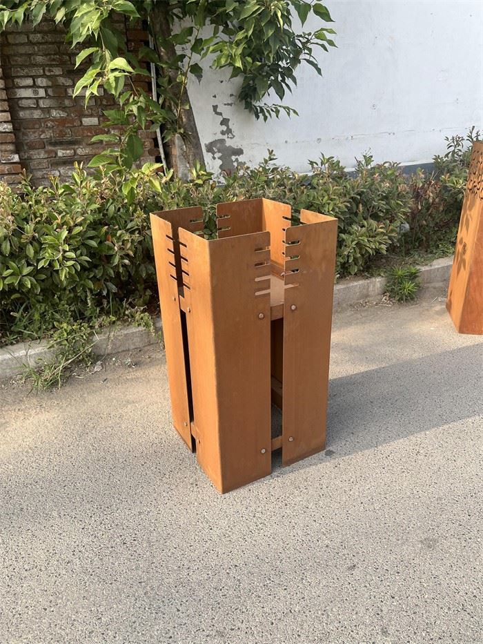 Height 800mm Corten Steel Fire Bascket Outdoor Fire Pit factory