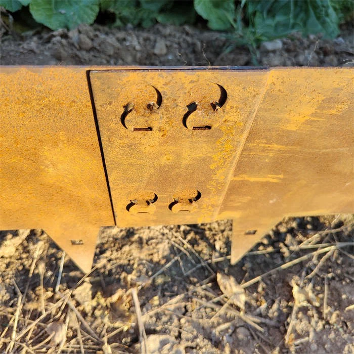 Lawn Edging Of Corten