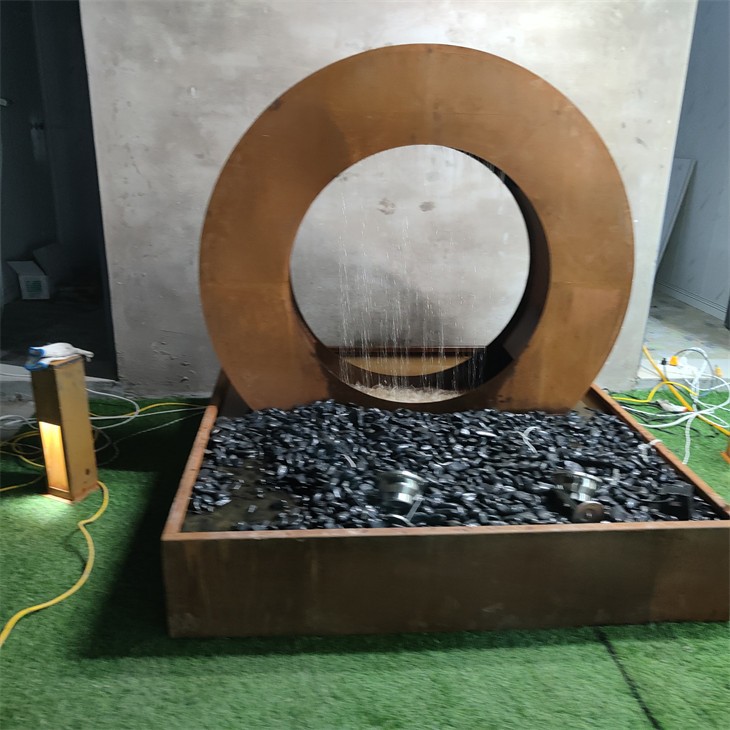 Lunar Arc Corten Steel Water Feature Outdoor Landscaping Curtain price