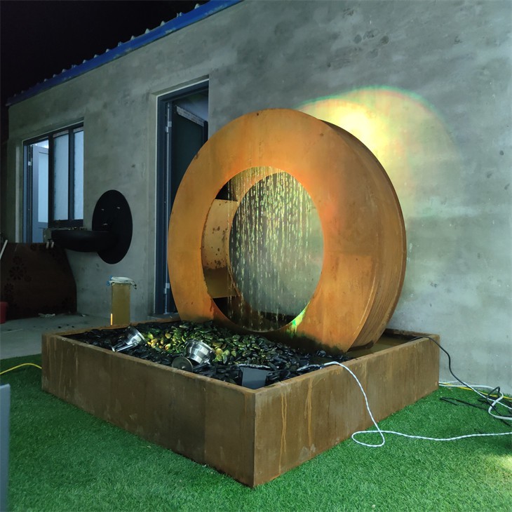 Lleuad-Ffynhonnell Gardd Gyfoes Addurno Dŵr Corten Siâp