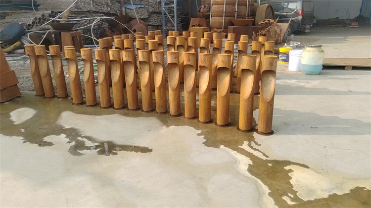 Outdoor Corten Steel LED Bollard Light Round Shape Column Pathway Lamp factory