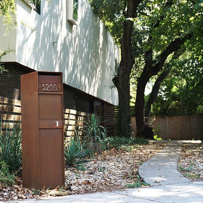 Outdoor Use Mailboxes