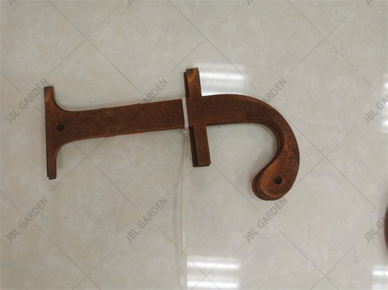 rust letters09 rust letters09