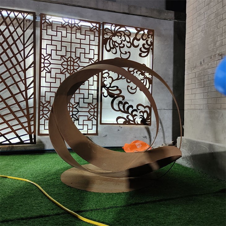 Rusty Metal Weather Resistant Sculpture best