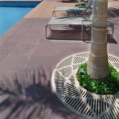 Grât Coed Dur Gardd Corten